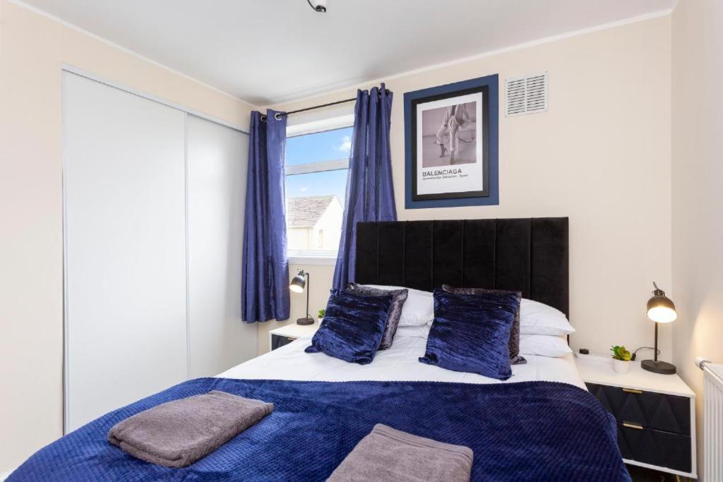Stylish 3 Bed Edinburgh Abode - Parking And Garden Villa Exteriör bild
